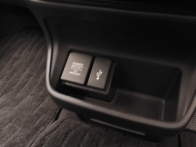 フリードハイブリッド ハイブリッド・クロスターホンダセンシング 9インチナビ Bluetooth Rカメラ 音楽録音 LEDオートライト 両側パワースライドドア 前後ドラレコ スマートキー2個 本革ステアリング 衝突軽減ブレーキ レーンキープ ワンオーナー(65枚目)