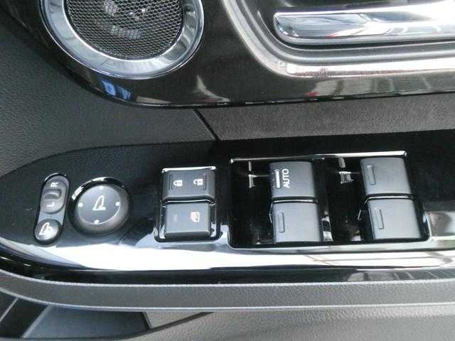 N-BOXカスタム G・Lターボホンダセンシング ワンオーナー 8インチナビ バックカメラ ドラレコ ETC アダプティブクルーズコントロール 両側電動スライドドア Bluetooth LEDヘッドライト 衝突被害軽減ブレーキ 純正アルミホイール(50枚目)