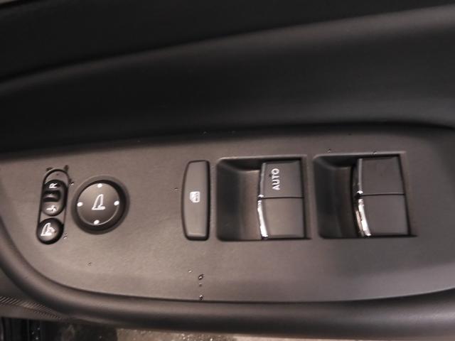 フィット e:HEVホーム ワンオーナー 8インチナビ バックカメラ ドラレコ ETC アダプティブクルーズコントロール Bluetooth USB入力端子 LEDヘッドライト 衝突被害軽減ブレーキ 社外アルミホイール 禁煙車(39枚目)