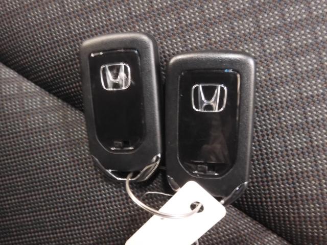 フリード+ G・ホンダセンシング ワンオーナー 9インチナビ バックカメラ ドラレコ ETC アダプティブクルーズコントロール 両側電動スライドドア シートヒーター Bluetooth LEDヘッドライト 衝突被害軽減ブレーキ 禁煙車(19枚目)