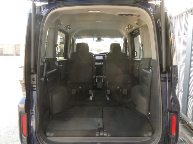◆リアシートを使用しない時はこの通り更に広々ラゲッジスペースの出来上がりです、たくさんの荷物が積み込み可能です！