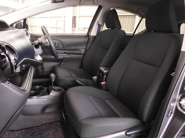 アクア Ｓ　ワンオーナー　７インチナビ　バックカメラ　ＥＴＣ　Ｂｌｕｅｔｏｏｔｈ　衝突被害軽減ブレーキ　横滑り防止装置　ワンセグＴＶ　オートライト　オートエアコン　スマートキー　電動格納ドアミラー　盗難防止装置（9枚目）