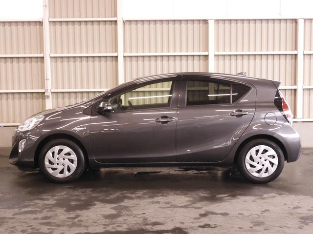 アクア Ｓ　ワンオーナー　７インチナビ　バックカメラ　ＥＴＣ　Ｂｌｕｅｔｏｏｔｈ　衝突被害軽減ブレーキ　横滑り防止装置　ワンセグＴＶ　オートライト　オートエアコン　スマートキー　電動格納ドアミラー　盗難防止装置（16枚目）