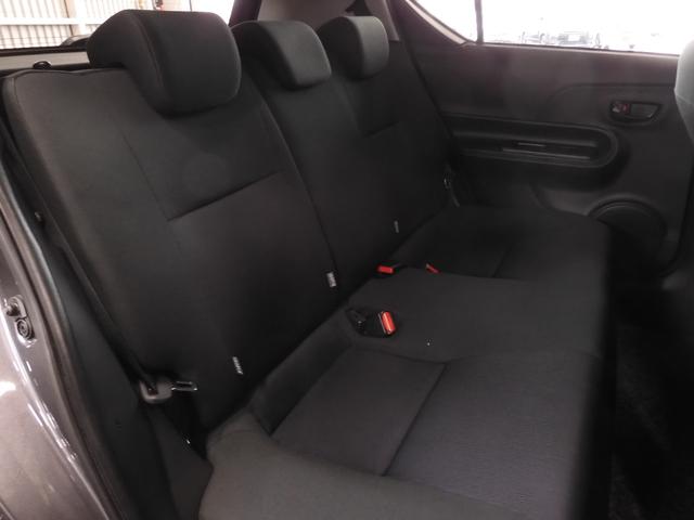 アクア Ｓ　ワンオーナー　７インチナビ　バックカメラ　ＥＴＣ　Ｂｌｕｅｔｏｏｔｈ　衝突被害軽減ブレーキ　横滑り防止装置　ワンセグＴＶ　オートライト　オートエアコン　スマートキー　電動格納ドアミラー　盗難防止装置（52枚目）