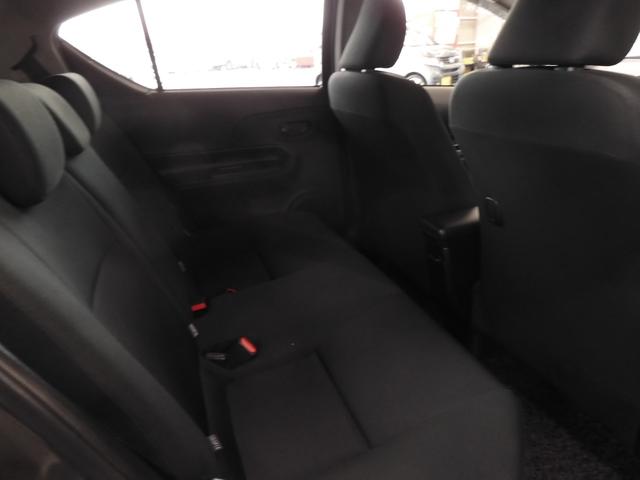 アクア Ｓ　ワンオーナー　７インチナビ　バックカメラ　ＥＴＣ　Ｂｌｕｅｔｏｏｔｈ　衝突被害軽減ブレーキ　横滑り防止装置　ワンセグＴＶ　オートライト　オートエアコン　スマートキー　電動格納ドアミラー　盗難防止装置（53枚目）