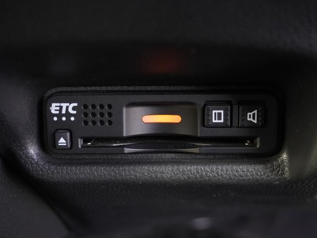 フィットハイブリッド Lホンダセンシング ワンオーナー 8インチナビ バックカメラ ドラレコ ETC アダプティブクルーズコントロール Bluetooth USB入力端子 LEDヘッドライト 衝突被害軽減ブレーキ オートエアコン 禁煙車(7枚目)