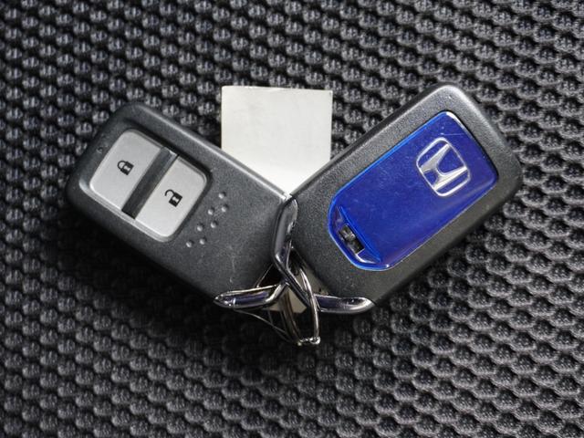 ジェイド ハイブリッドX 7インチナビ バックカメラ サイドカメラ ETC アダプティブクルーズコントロール Bluetooth USB入力端子 LEDヘッドライト オートエアコン フルセグTV 衝突被害軽減ブレーキ 禁煙車(24枚目)