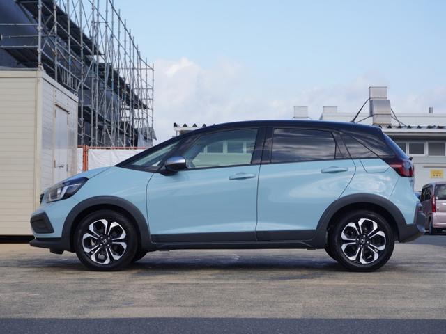 フィット e:HEVクロスター ワンオーナー 7インチナビ バックカメラ ドラレコ ETC アダプティブクルーズコントロール Bluetooth USB入力端子 LEDヘッドライト 衝突被害軽減ブレーキ 横滑り防止装置 禁煙車(6枚目)