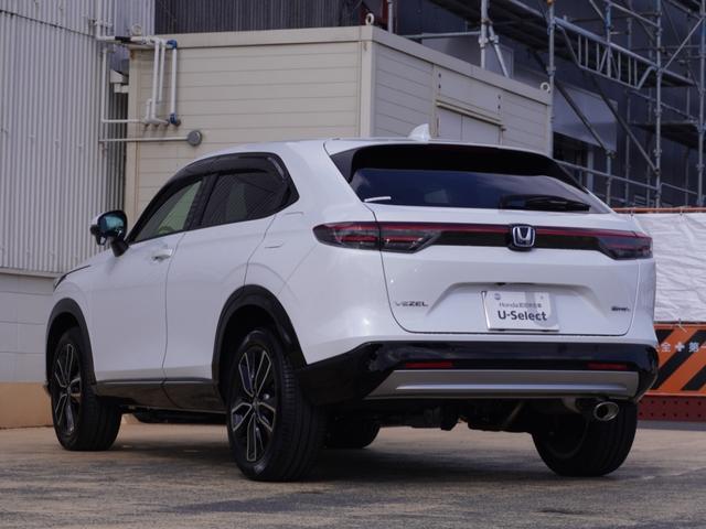 ヴェゼル e:HEVZ ワンオーナー 9インチナビ バックカメラ ETC アダプティブクルーズコントロール シートヒーター フルセグ LEDヘッドライト 衝突被害軽減ブレーキ 減速セレクター 純正アルミホイール 禁煙車(7枚目)