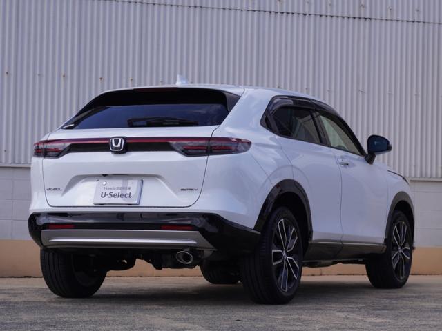 ヴェゼル e:HEVZ ワンオーナー 9インチナビ バックカメラ ETC アダプティブクルーズコントロール シートヒーター フルセグ LEDヘッドライト 衝突被害軽減ブレーキ 減速セレクター 純正アルミホイール 禁煙車(9枚目)