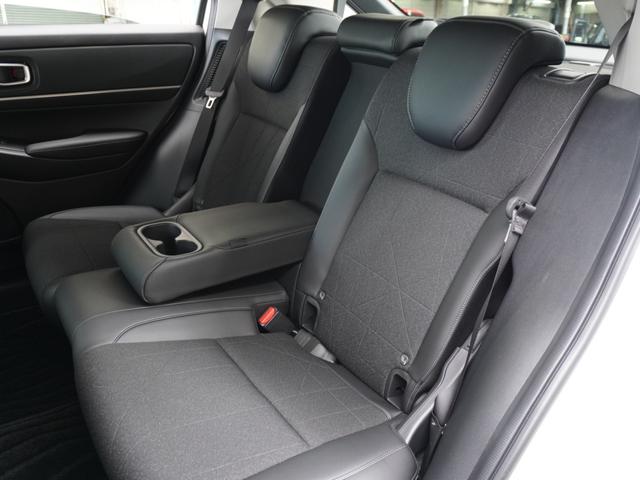 ヴェゼル e:HEVZ ワンオーナー 9インチナビ バックカメラ ETC アダプティブクルーズコントロール シートヒーター フルセグ LEDヘッドライト 衝突被害軽減ブレーキ 減速セレクター 純正アルミホイール 禁煙車(15枚目)