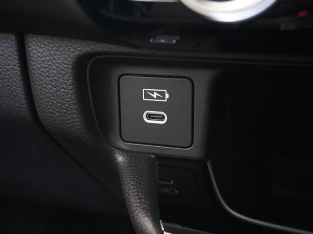 ヴェゼル e:HEVZ ワンオーナー 9インチナビ バックカメラ ETC アダプティブクルーズコントロール シートヒーター フルセグ LEDヘッドライト 衝突被害軽減ブレーキ 減速セレクター 純正アルミホイール 禁煙車(57枚目)