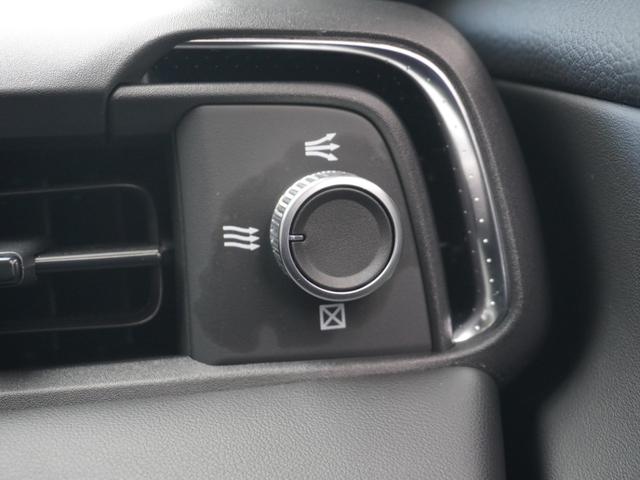 ヴェゼル e:HEVZ ワンオーナー 9インチナビ バックカメラ ETC アダプティブクルーズコントロール シートヒーター フルセグ LEDヘッドライト 衝突被害軽減ブレーキ 減速セレクター 純正アルミホイール 禁煙車(64枚目)