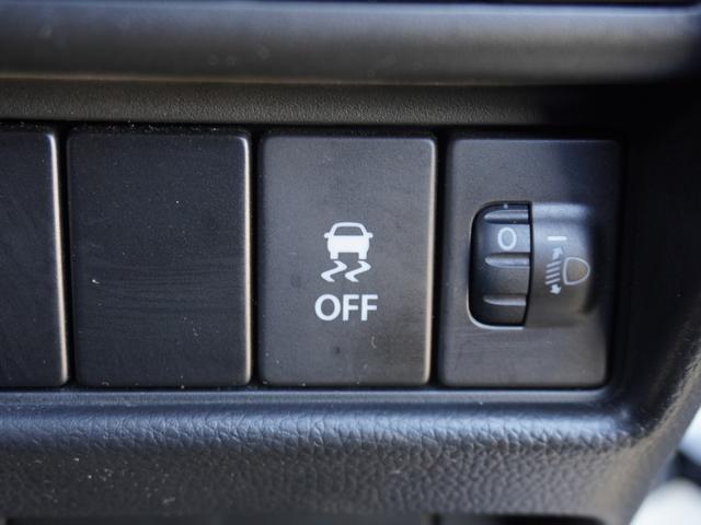 ◆ＶＳＡ◆横滑り防止装置が装備されています。コーナーリング時の横すべりを抑える機能と、車両の急激な挙動変化を抑える機能で、安定した走行を実現しています。運転に安心とゆとりが出来ます。