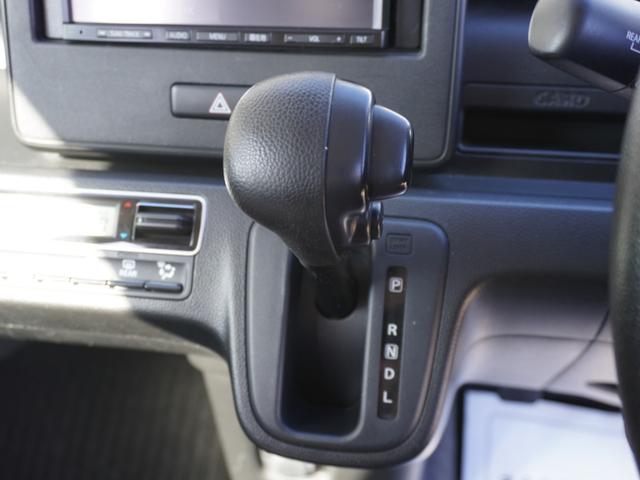 ◆シフト周り◆スタイリッシュなシフト周り、切り替えやすくシンプルなデザインです！