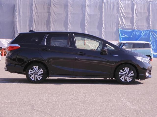 シャトル ハイブリッドX ホンダセンシング ワンオーナー車 7インチナビ(純正用品VXM-185VFi) バックカメラ ETC シートヒーター Bluetooth USB入力端子 LEDオートライト パドルシフト 衝突被害軽減ブレーキ(27枚目)