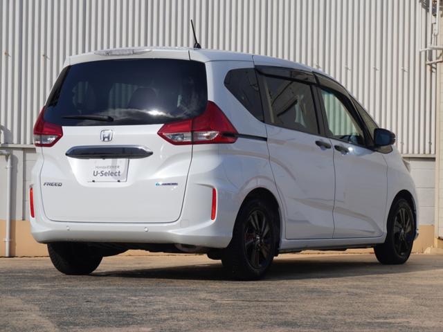 フリードハイブリッド ハイブリッド・Gブラックスタイル ワンオーナー 9インチナビ バックカメラ ドラレコ ETC アダプティブクルーズコントロール 両側電動スライドドア シートヒーター Bluetooth LEDヘッドライト 衝突被害軽減ブレーキ 禁煙車(16枚目)