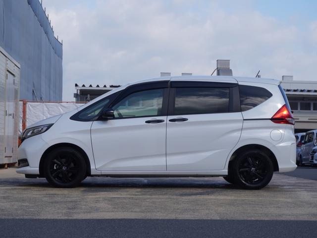 フリードハイブリッド ハイブリッド・Gブラックスタイル ワンオーナー 9インチナビ バックカメラ ドラレコ ETC アダプティブクルーズコントロール 両側電動スライドドア シートヒーター Bluetooth LEDヘッドライト 衝突被害軽減ブレーキ 禁煙車(17枚目)