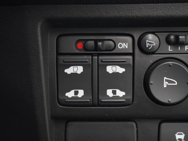 フリード Ｇプレミアムエディション　ワンオーナー　７インチメモリーナビ　バックカメラ　ドラレコ　ＥＴＣ　クルーズコントロール　両側電動スライドドア　フルセグＴＶ　Ｂｌｕｅｔｏｏｔｈ　ディスチャージドランプ　オートエアコン　スマートキー（17枚目）