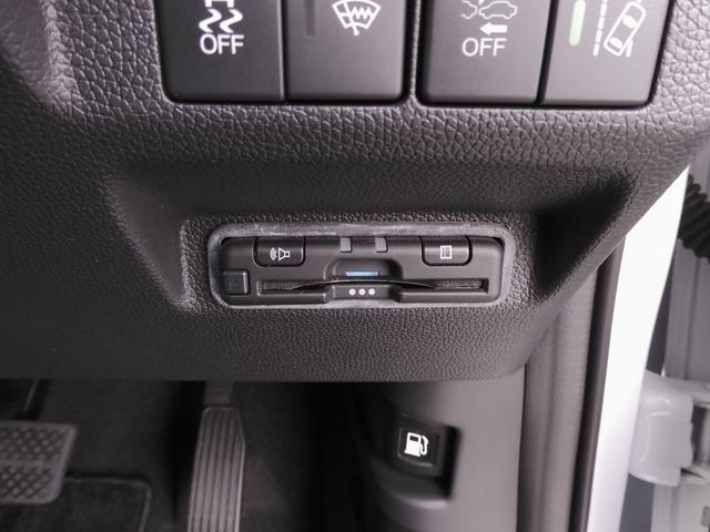 フリード Gブラックスタイル ワンオーナー 7インチナビ バックカメラ ドラレコ ETC アダプティブクルーズコントロール 両側電動スライドドア シートヒーター Bluetooth LEDヘッドライト 衝突被害軽減ブレーキ 禁煙車(6枚目)