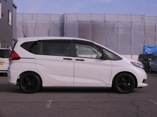 フリード Gブラックスタイル ワンオーナー 7インチナビ バックカメラ ドラレコ ETC アダプティブクルーズコントロール 両側電動スライドドア シートヒーター Bluetooth LEDヘッドライト 衝突被害軽減ブレーキ 禁煙車(27枚目)