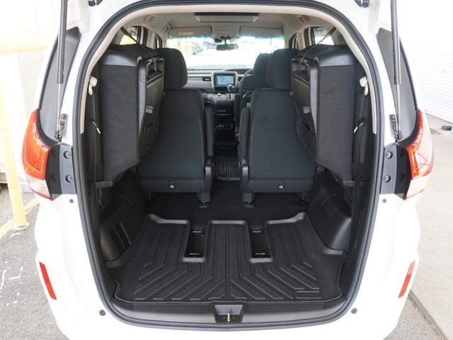 フリード Ｇブラックスタイル　ワンオーナー　９インチナビ　バックカメラ　ＥＴＣ　アダプティブクルーズコントロール　両側電動スライドドア　シートヒーター　Ｂｌｕｅｔｏｏｔｈ　ＬＥＤヘッドライト　衝突被害軽減ブレーキ　禁煙車（12枚目）