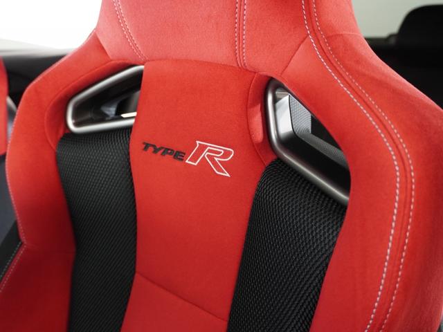 シビック タイプＲ　１年保証ナビＤレコＲカメＥＴＣクルコンＢＴ地デジ　６速ＭＴ　リアドラレコ　２０インチアルミホイール　Ｂｌｕｅｔｏｏｔｈ　ＣＤ／ＤＶＤ再生　ＬＥＤヘッドライト　電子パーキング　スペアキー有（28枚目）