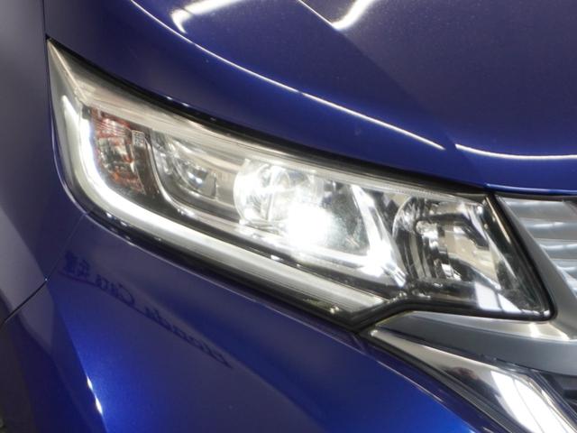 フリードハイブリッド ハイブリッド・Ｇホンダセンシング　１年保証ナビ後席モニタＲカメＥＴＣ両電扉ＢＴ　アダプティブクルーズコントロール　Ｂｌｕｅｔｏｏｔｈ　フルセグＴＶ　ＤＶＤ再生　ミュージックサーバー　衝突軽減ブレーキ　スペアキー有り　レーンアシスト（12枚目）