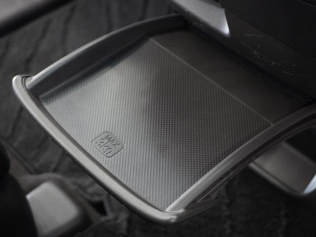 フリードハイブリッド ハイブリッド・Ｇホンダセンシング　１年保証ナビ後席モニタＲカメＥＴＣ両電扉ＢＴ　アダプティブクルーズコントロール　Ｂｌｕｅｔｏｏｔｈ　フルセグＴＶ　ＤＶＤ再生　ミュージックサーバー　衝突軽減ブレーキ　スペアキー有り　レーンアシスト（40枚目）