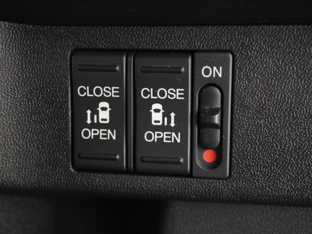 ステップワゴンスパーダ スパーダハイブリッドG・EXホンダセンシング ワンオーナー 10インチナビ バックカメラ ETC アダプティブクルーズコントロール 両側電動スライドドア シートヒーター Bluetooth LEDヘッドライト 衝突被害軽減ブレーキ(18枚目)