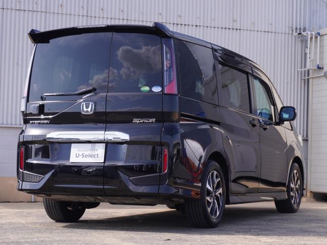 ステップワゴンスパーダ スパーダホンダセンシング　ワンオーナー　９インチナビ　リア席モニター　ナビ連動前後ドライブレコーダー　ナビ連動ＥＴＣ２．０　Ｂｌｕｅｔｏｏｔｈ　パドルシフト　両側電動スライドドア　純正アルミホイール　禁煙車（17枚目）