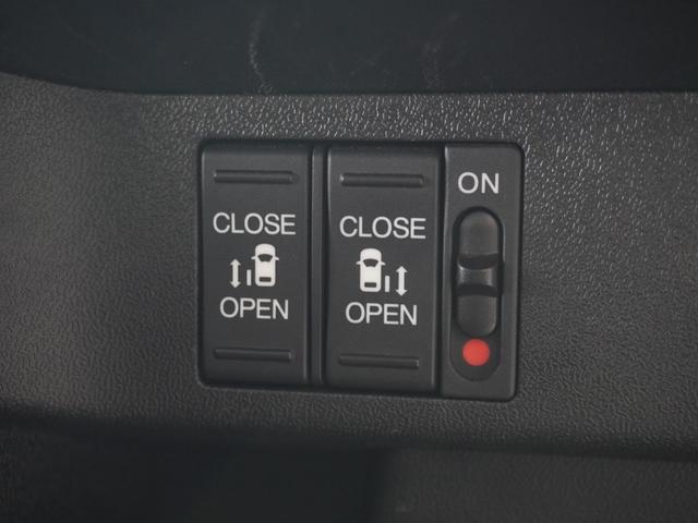 ステップワゴンスパーダ スパーダホンダセンシング　ワンオーナー　９インチナビ　リア席モニター　ナビ連動前後ドライブレコーダー　ナビ連動ＥＴＣ２．０　Ｂｌｕｅｔｏｏｔｈ　パドルシフト　両側電動スライドドア　純正アルミホイール　禁煙車（20枚目）