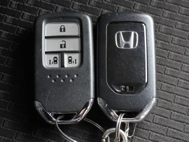 ステップワゴンスパーダ スパーダホンダセンシング　ワンオーナー　９インチナビ　リア席モニター　ナビ連動前後ドライブレコーダー　ナビ連動ＥＴＣ２．０　Ｂｌｕｅｔｏｏｔｈ　パドルシフト　両側電動スライドドア　純正アルミホイール　禁煙車（65枚目）