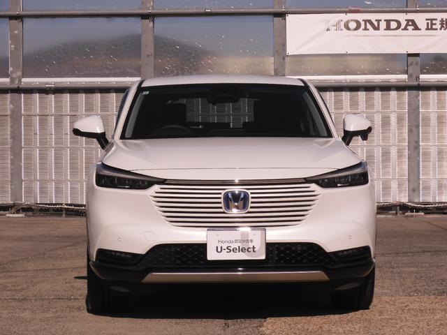 ヴェゼル ｅ：ＨＥＶＺ　ワンオーナー　９インチナビ　バックカメラ　ドラレコ　ＥＴＣ　渋滞追従クルーズ　障害物センサー　シートヒーター　Ｂｌｕｅｔｏｏｔｈ　ＵＳＢ接続　デイライト　ヒルダウンアシスト　ブラインドスポット　禁煙車（13枚目）