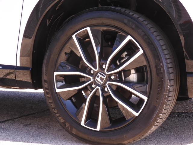 ヴェゼル ｅ：ＨＥＶＺ　ワンオーナー　９インチナビ　バックカメラ　ドラレコ　ＥＴＣ　渋滞追従クルーズ　障害物センサー　シートヒーター　Ｂｌｕｅｔｏｏｔｈ　ＵＳＢ接続　デイライト　ヒルダウンアシスト　ブラインドスポット　禁煙車（17枚目）