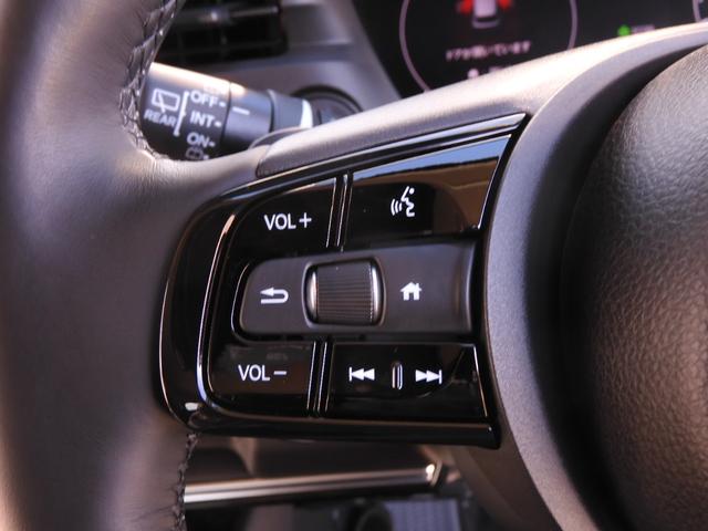 ヴェゼル ｅ：ＨＥＶＺ　ワンオーナー　９インチナビ　バックカメラ　ドラレコ　ＥＴＣ　渋滞追従クルーズ　障害物センサー　シートヒーター　Ｂｌｕｅｔｏｏｔｈ　ＵＳＢ接続　デイライト　ヒルダウンアシスト　ブラインドスポット　禁煙車（50枚目）