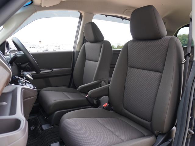 フリードハイブリッド ハイブリッド・Ｇホンダセンシング　ワンオーナー　９インチナビ　バックカメラ　ドラレコ　ＥＴＣ　アダプティブクルーズコントロール　両側電動スライドドア　シートヒーター　Ｂｌｕｅｔｏｏｔｈ　ＬＥＤヘッドライト　衝突被害軽減ブレーキ（10枚目）