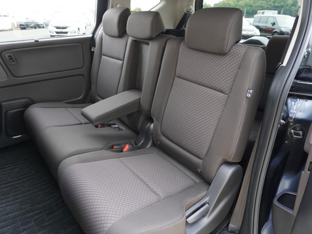 フリードハイブリッド ハイブリッド・Ｇホンダセンシング　ワンオーナー　９インチナビ　バックカメラ　ドラレコ　ＥＴＣ　アダプティブクルーズコントロール　両側電動スライドドア　シートヒーター　Ｂｌｕｅｔｏｏｔｈ　ＬＥＤヘッドライト　衝突被害軽減ブレーキ（11枚目）