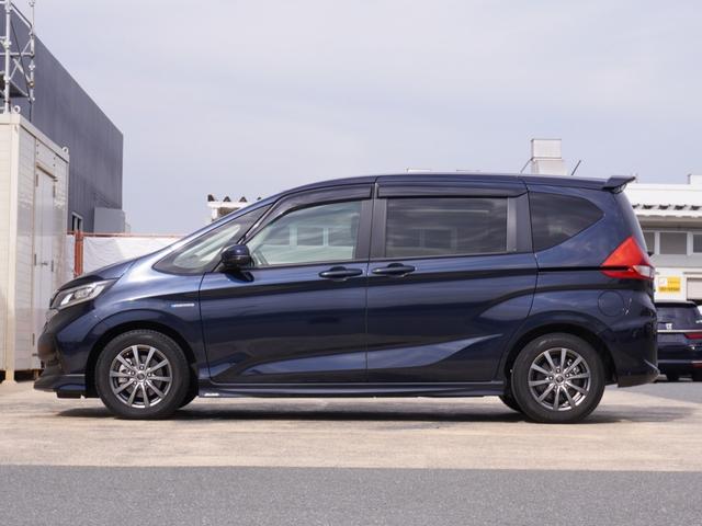 フリードハイブリッド ハイブリッド・Ｇホンダセンシング　ワンオーナー　９インチナビ　バックカメラ　ドラレコ　ＥＴＣ　アダプティブクルーズコントロール　両側電動スライドドア　シートヒーター　Ｂｌｕｅｔｏｏｔｈ　ＬＥＤヘッドライト　衝突被害軽減ブレーキ（16枚目）