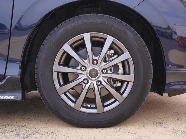 フリードハイブリッド ハイブリッド・Ｇホンダセンシング　ワンオーナー　９インチナビ　バックカメラ　ドラレコ　ＥＴＣ　アダプティブクルーズコントロール　両側電動スライドドア　シートヒーター　Ｂｌｕｅｔｏｏｔｈ　ＬＥＤヘッドライト　衝突被害軽減ブレーキ（17枚目）