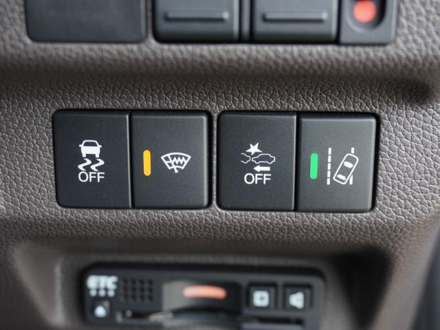 フリードハイブリッド ハイブリッド・Ｇホンダセンシング　ワンオーナー　９インチナビ　バックカメラ　ドラレコ　ＥＴＣ　アダプティブクルーズコントロール　両側電動スライドドア　シートヒーター　Ｂｌｕｅｔｏｏｔｈ　ＬＥＤヘッドライト　衝突被害軽減ブレーキ（45枚目）