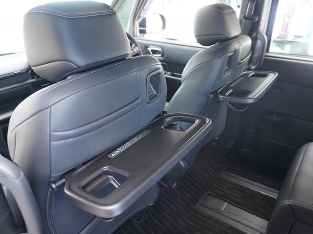 ステップワゴン ｅ：ＨＥＶスパーダ　ワンオーナー　１１インチナビ　バックカメラ　ＥＴＣ　後席モニター　アダプティブクルーズコントロール　両側電動スライドドア　シートヒーター　Ｂｌｕｅｔｏｏｔｈ　オートハイビーム　減速セレクター　禁煙車（64枚目）