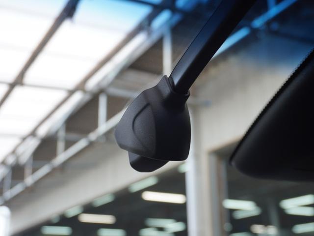 フィット ホーム　ワンオーナー　９インチナビ　バックカメラ　ドラレコ　渋滞追従クルーズ　Ｂｌｕｅｔｏｏｔｈ　障害物センサー　ＵＳＢ入力端子　デイライト　オートハイビーム　衝突被害軽減ブレーキ　スペアキー有　禁煙車（5枚目）