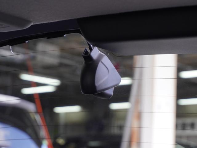 フィット ホーム　ワンオーナー　９インチナビ　バックカメラ　ドラレコ　渋滞追従クルーズ　Ｂｌｕｅｔｏｏｔｈ　障害物センサー　ＵＳＢ入力端子　デイライト　オートハイビーム　衝突被害軽減ブレーキ　スペアキー有　禁煙車（6枚目）