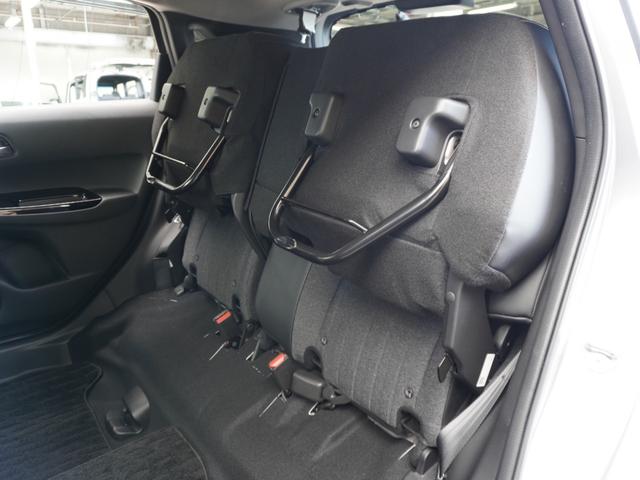 フィット ホーム　ワンオーナー　９インチナビ　バックカメラ　ドラレコ　渋滞追従クルーズ　Ｂｌｕｅｔｏｏｔｈ　障害物センサー　ＵＳＢ入力端子　デイライト　オートハイビーム　衝突被害軽減ブレーキ　スペアキー有　禁煙車（11枚目）