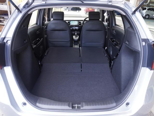 フィット ホーム　ワンオーナー　９インチナビ　バックカメラ　ドラレコ　渋滞追従クルーズ　Ｂｌｕｅｔｏｏｔｈ　障害物センサー　ＵＳＢ入力端子　デイライト　オートハイビーム　衝突被害軽減ブレーキ　スペアキー有　禁煙車（12枚目）