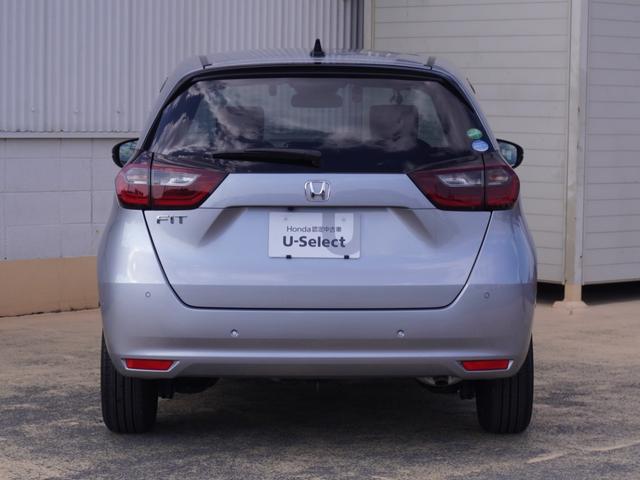フィット ホーム　ワンオーナー　９インチナビ　バックカメラ　ドラレコ　渋滞追従クルーズ　Ｂｌｕｅｔｏｏｔｈ　障害物センサー　ＵＳＢ入力端子　デイライト　オートハイビーム　衝突被害軽減ブレーキ　スペアキー有　禁煙車（14枚目）