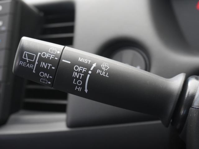 フィット ホーム　ワンオーナー　９インチナビ　バックカメラ　ドラレコ　渋滞追従クルーズ　Ｂｌｕｅｔｏｏｔｈ　障害物センサー　ＵＳＢ入力端子　デイライト　オートハイビーム　衝突被害軽減ブレーキ　スペアキー有　禁煙車（50枚目）