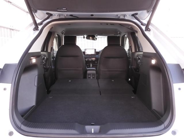 ヴェゼル ｅ：ＨＥＶＺ　ワンオーナー　９インチナビ　バックカメラ　ドラレコ　ＥＴＣ　渋滞追従クルーズ　Ｂｌｕｅｔｏｏｔｈ　障害物センサー　シートヒーター　ダウンヒルアシスト　ハンドルヒーター　本革巻ハンドル　オートハイビーム（13枚目）