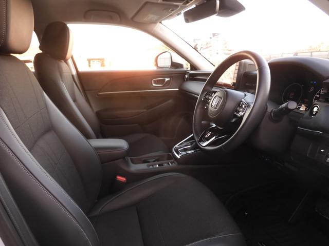 ヴェゼル ｅ：ＨＥＶＺ　ワンオーナー　９インチナビ　バックカメラ　ドラレコ　ＥＴＣ　渋滞追従クルーズ　Ｂｌｕｅｔｏｏｔｈ　障害物センサー　シートヒーター　ダウンヒルアシスト　ハンドルヒーター　本革巻ハンドル　オートハイビーム（50枚目）